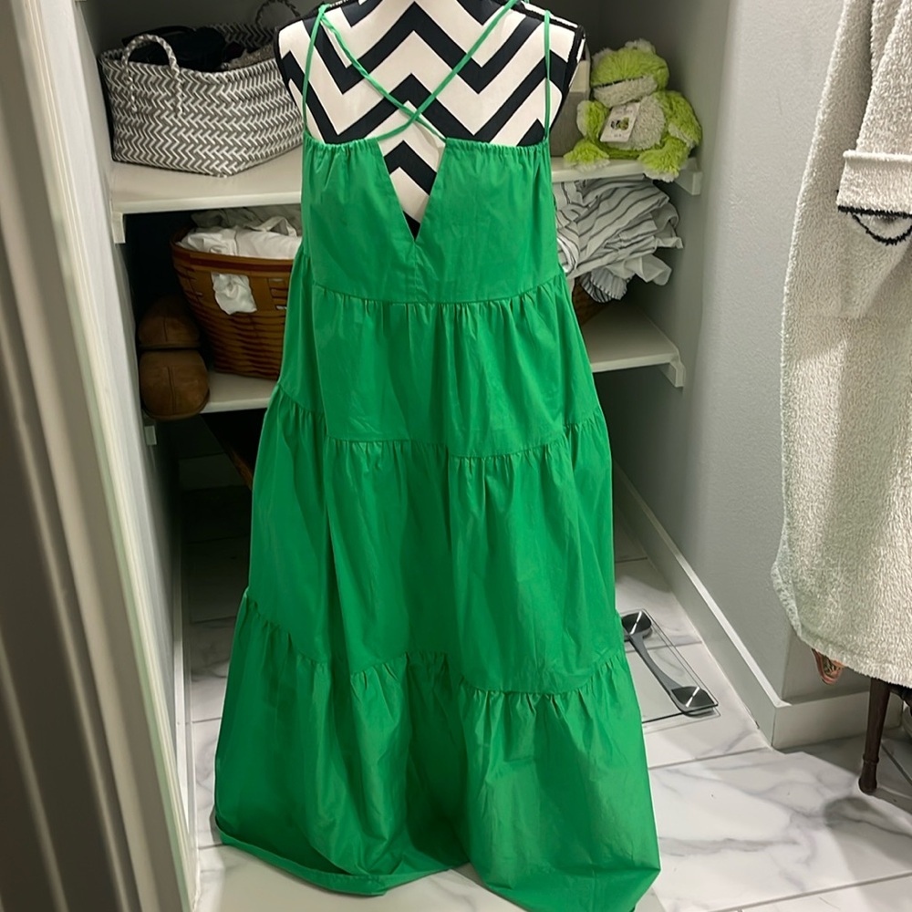 Maxi green dress size M